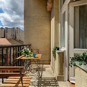 Akacfa 7 Center Beautiful Apartamento