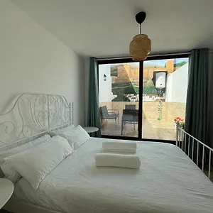 https://apartamento-bho-junto-al-castillo.es-andalucia.com