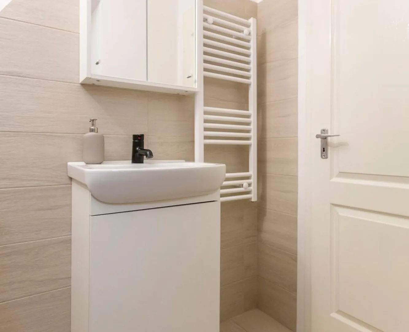 Rustic Central Studios By Lh Budapeszt Apartament
