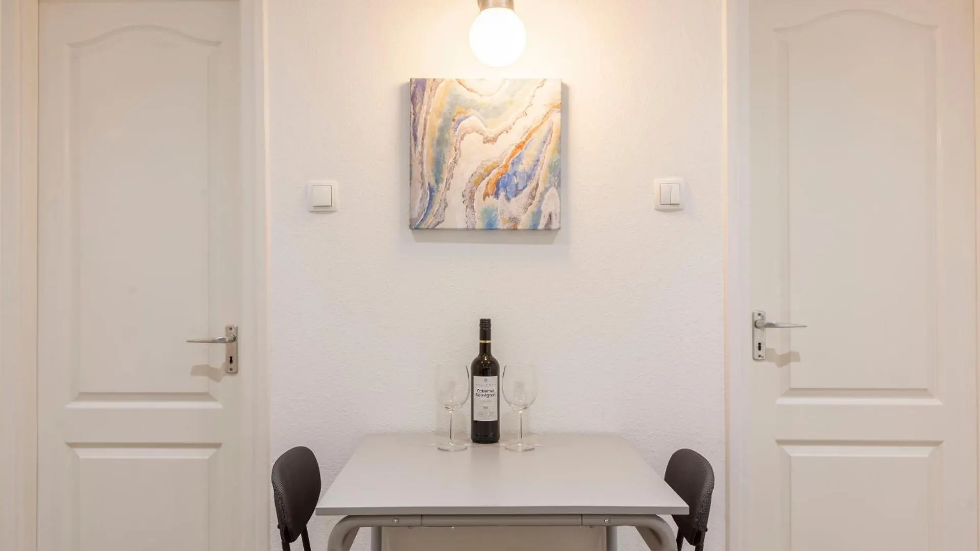 Apartment Rustic Central Studios By Lh Budapest Hungary