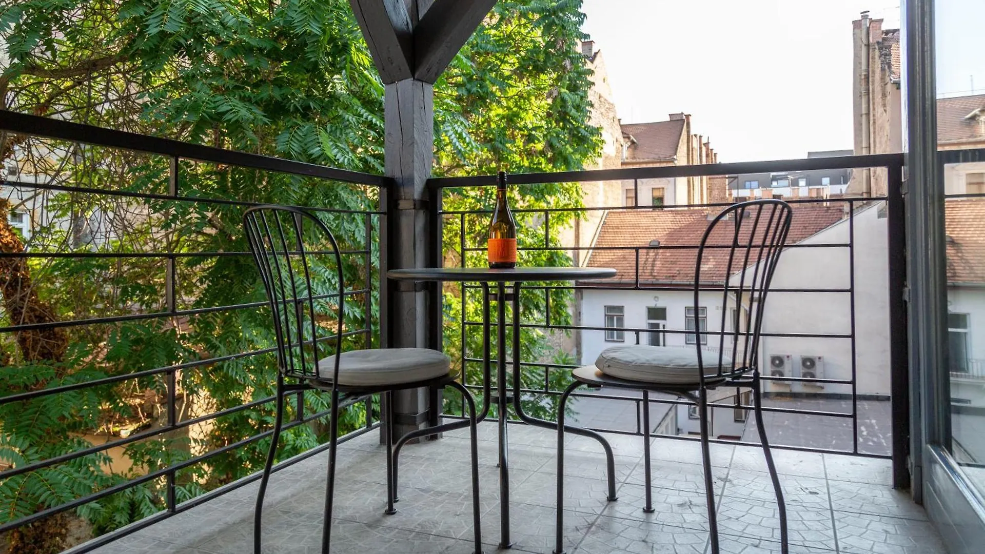 Rustic Central Studios By Lh Budapest 0*,  Hungary